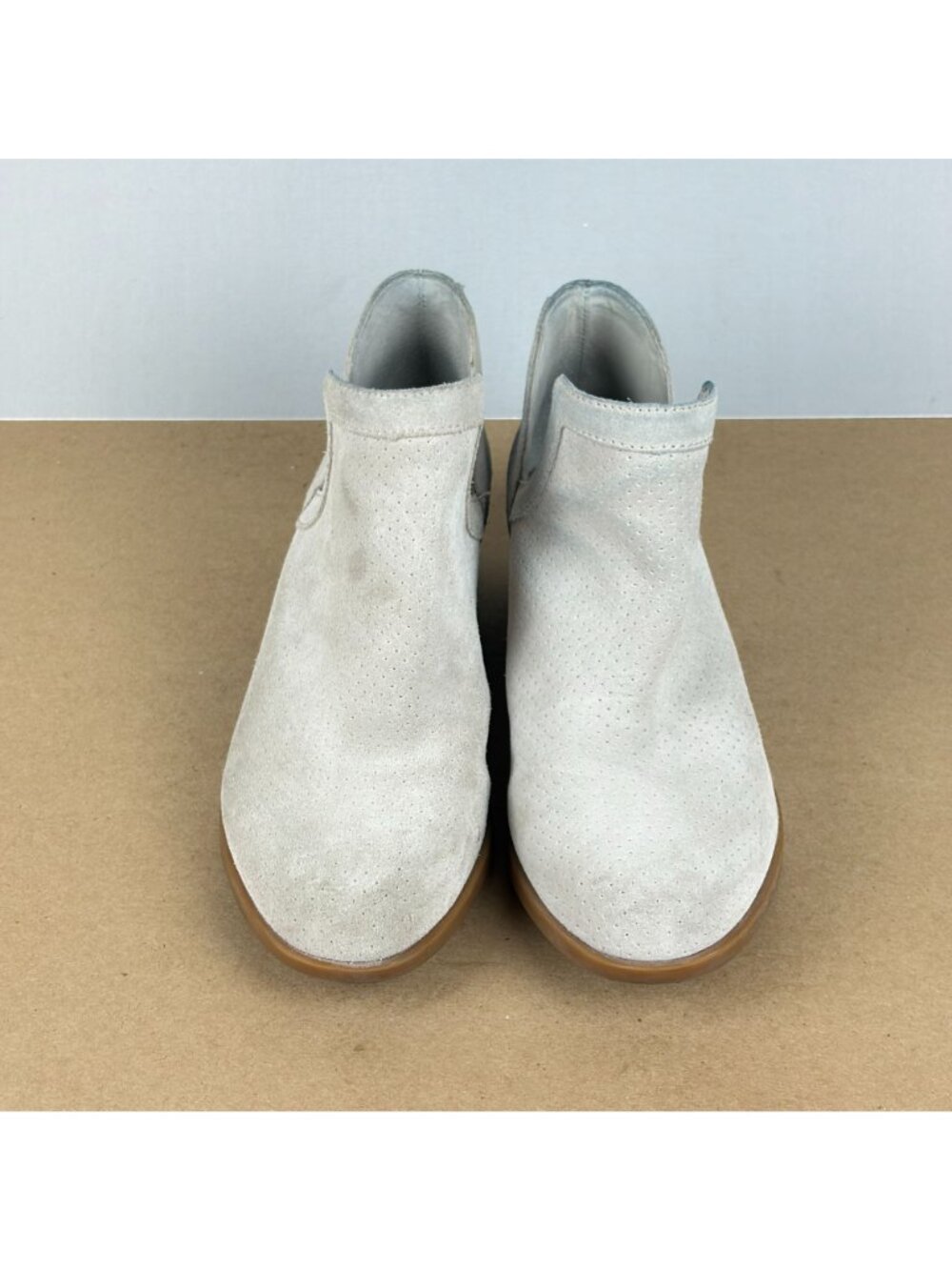 Sorel Lolla Suede Side Cut Ankle Booties Womens 8.5 Beige Slip On Casual Comfort - Picture 2 of 10